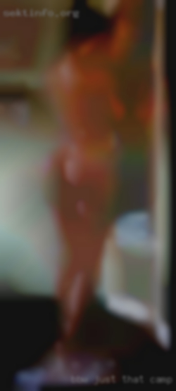 BBW just looking that camp for  some fun.